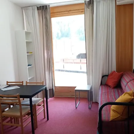 Comodo Alloggio Con Accesso Diretto Alle Piste